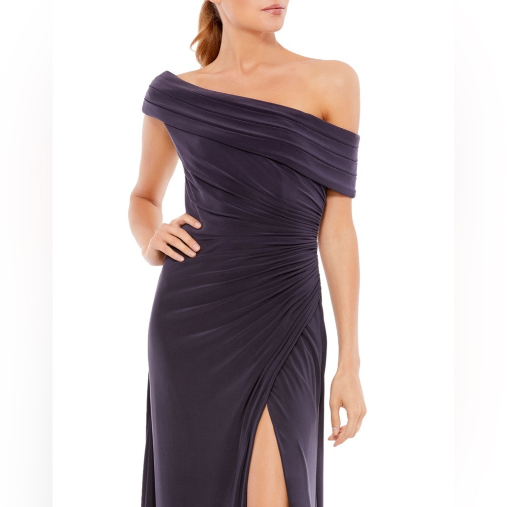 Mac Duggal 26517 Charcoal Gray Ruched One-Shoulder Trumpet Gown - Picture 4 of 7
